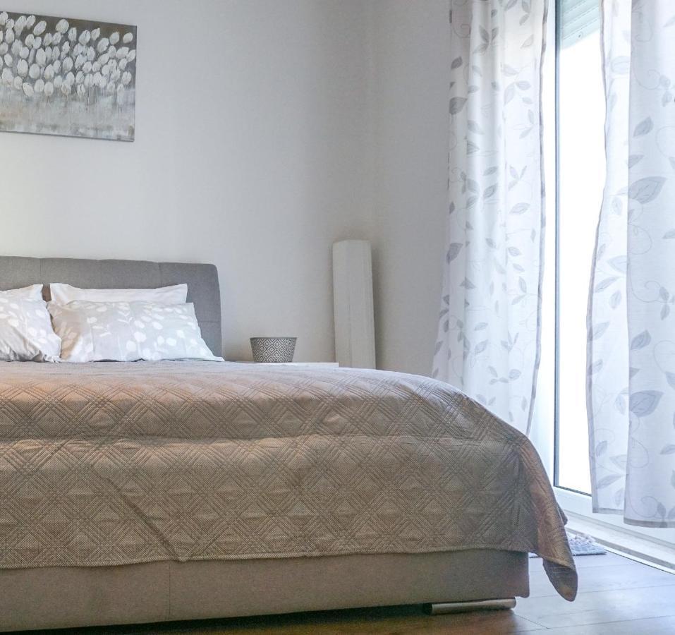 Appartement Emma & Toni à Biograd Na Moru Extérieur photo