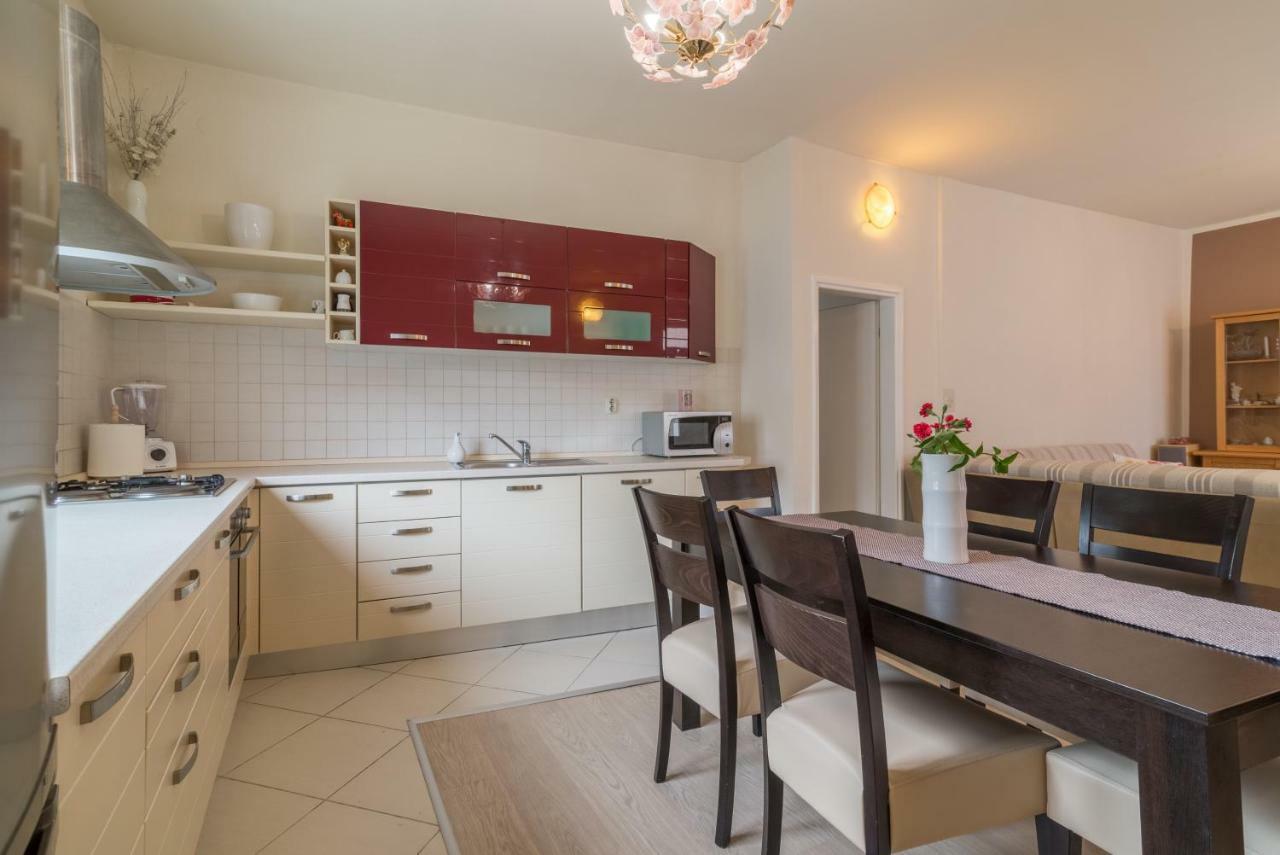 Appartement Emma & Toni à Biograd Na Moru Extérieur photo