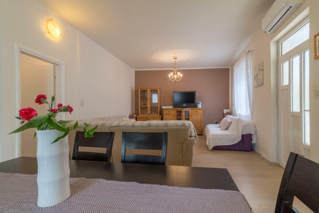 Appartement Emma & Toni à Biograd Na Moru Extérieur photo